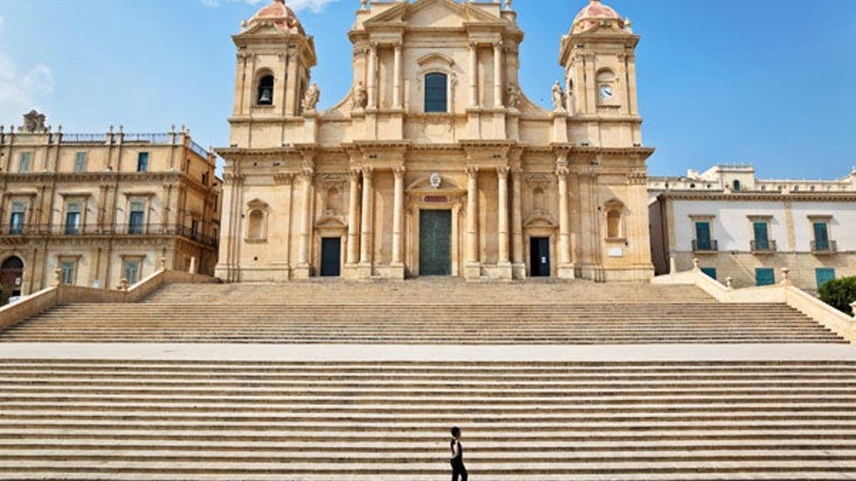 La Catedral de Noto, uno de los grandes tesoros monumentales de una villa que está considerada la joya del barroco siciliano.