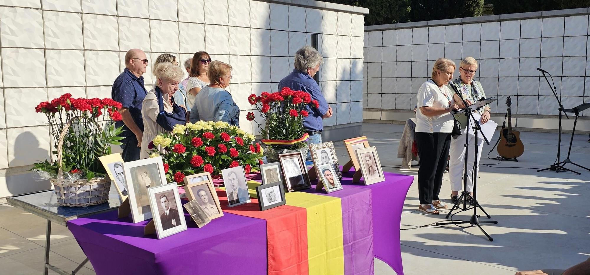 Homenaje de Tavernes de la Valldigna a los fusilados en Paterna