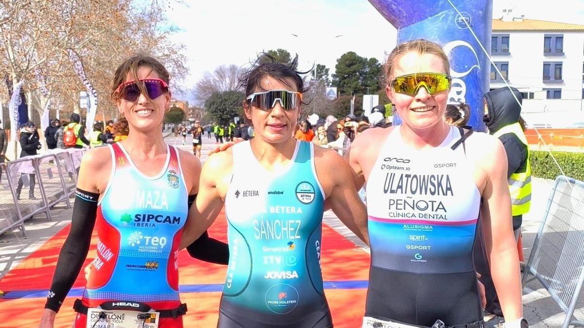 Podio femenino del Duatlón Ciudad de Yecla