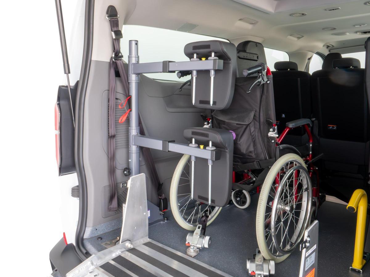 La Volkswagen T7 Caravelle adaptada de Rehatrans