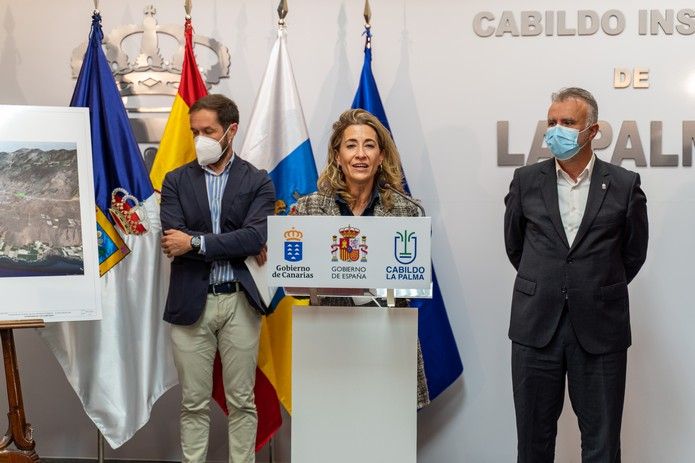 Reunión en La Palma de Torres con la ministra de Transporte y con el titular del Cabildo