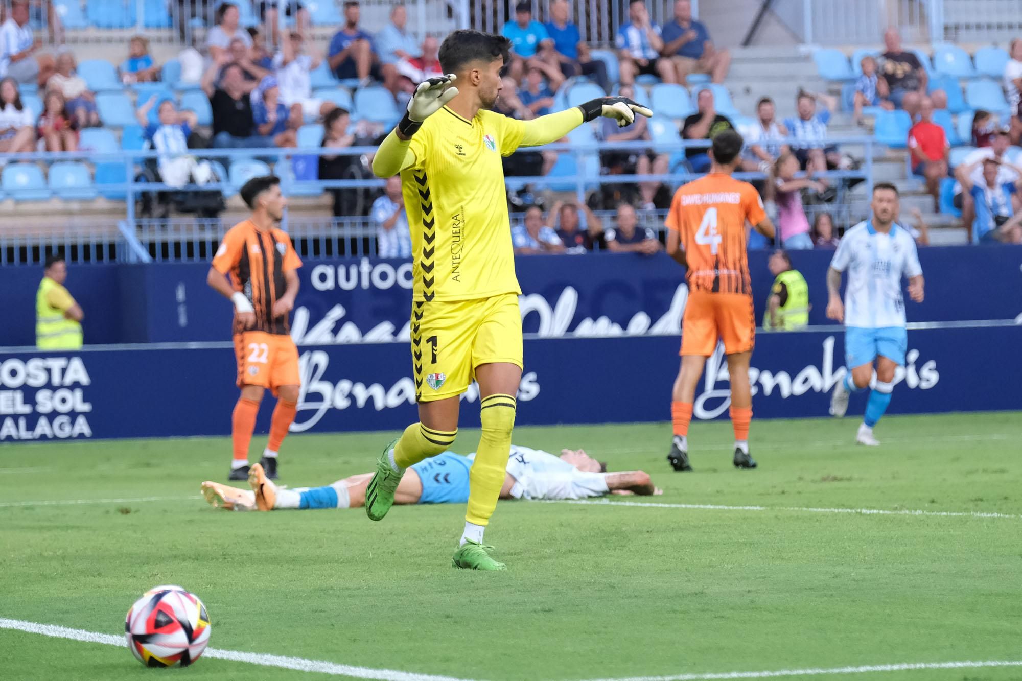 Málaga CF - Antequera CF: el Trofeo Costa del Sol, en imágenes