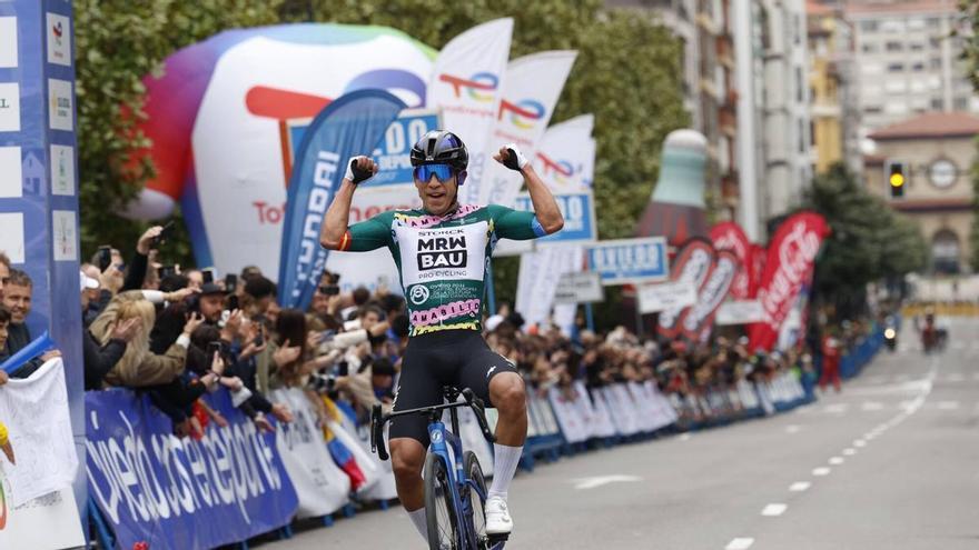 Edgar Cadena, revelación de la Vuelta Ciclista a Asturias y ganador de las dos últimas etapas: "Una oportunidad para mí en un equipo de World Tour sería grandiosa"