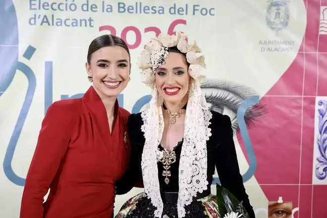 Las Hogueras eligen a María Pastor como Bellea del Foc 2026