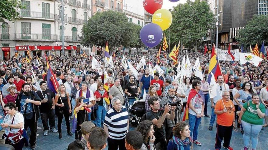 1.500 Demonstranten in Palma fordern Referendum