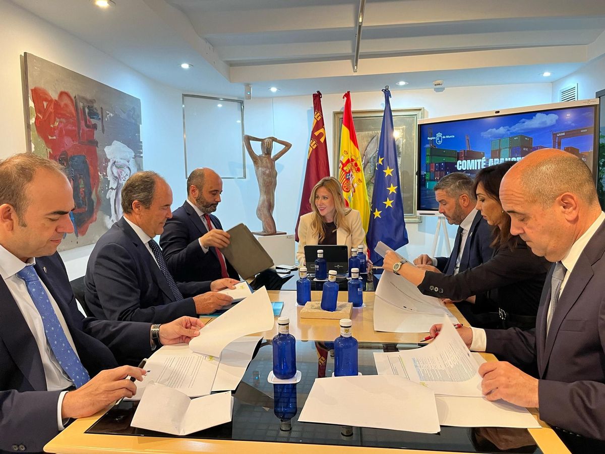 Última reunión del Comité de Aranceles, presidida por la consejera Marisa López Aragón.
