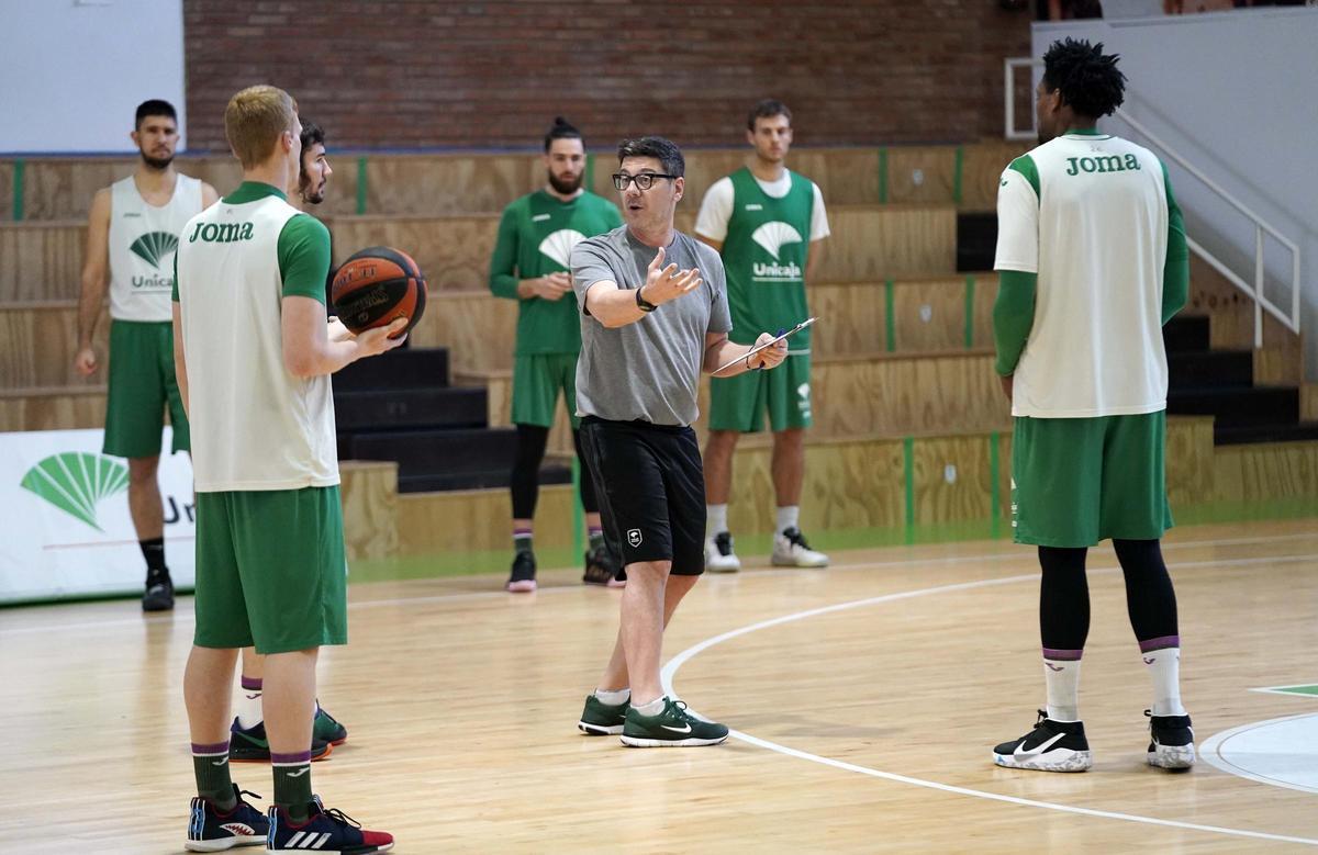 El Unicaja se entrenó en Los Guindos.