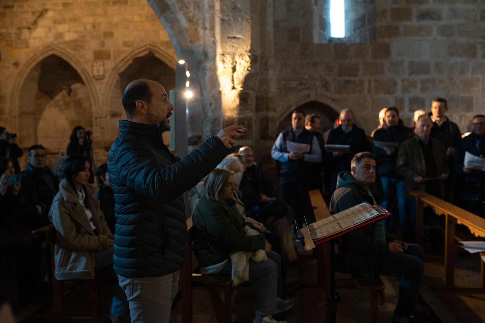 Ensayo del 'Miserere' a cargo del coro del Yacente en Zamora