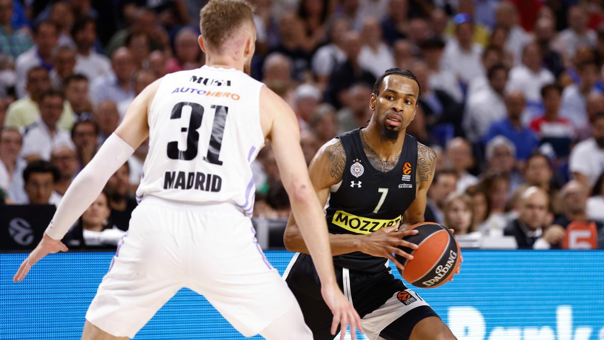 Kevin Punter of Partizan and Dzanan Musa of Real Madrid in action during the Turkish Airlines Euroleague, Playoff C, basketball match played between Real Madrid and Partizan Mozzart Bet Belgrade Roster at Wizink Center pavilion on May 10, 2023 in Madrid,