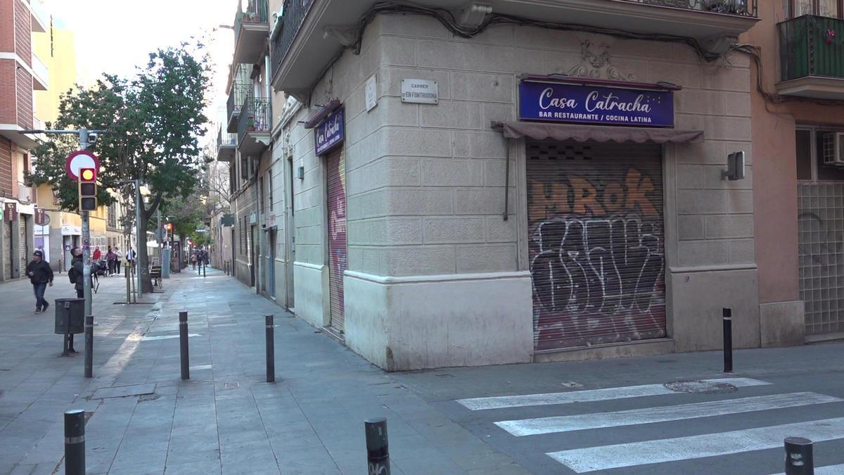 Muere tiroteado un hombre de 32 años en el interior de un local del Poble-Sec en Barcelona