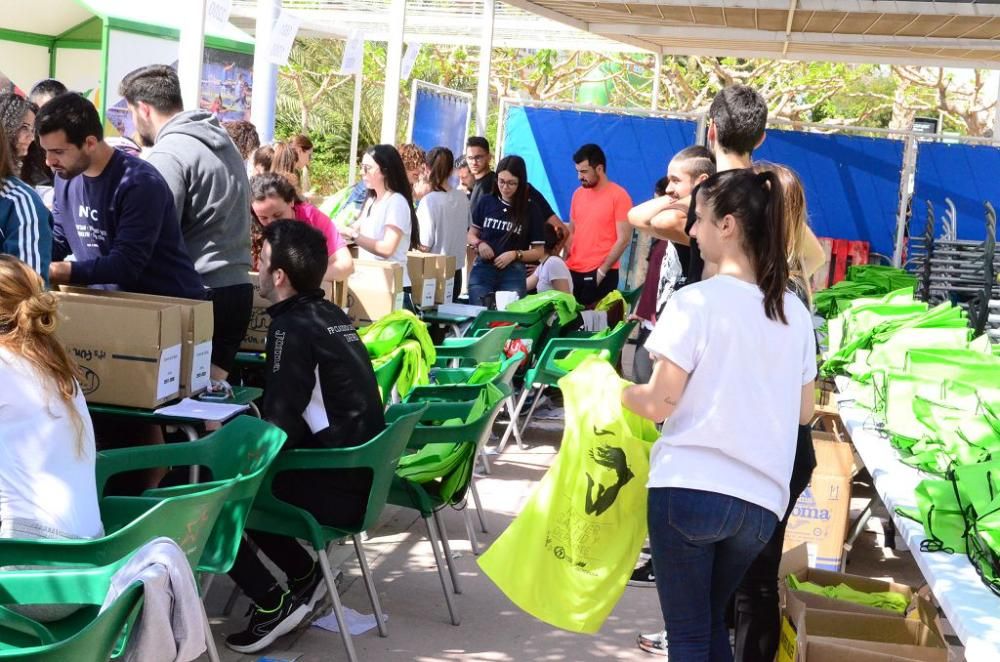 Entrega de dorsales de la III Carrera de la Mujer