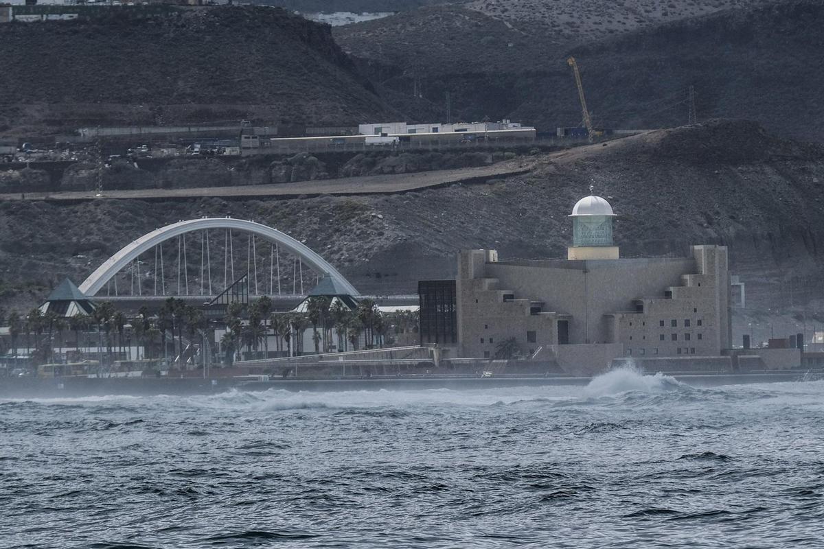 Oleaje en Las Canteras