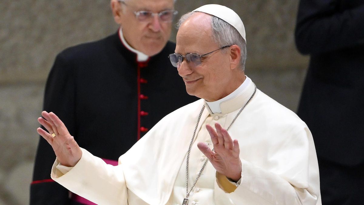 El Papa León XIV se reúne con miembros de los medios de comunicación en el Aula Pablo VI