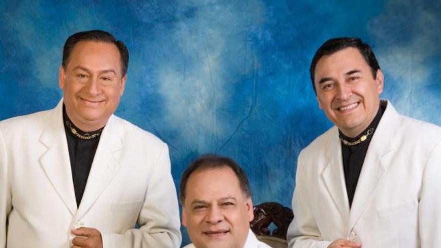 Los Panchos, en una foto promocional.