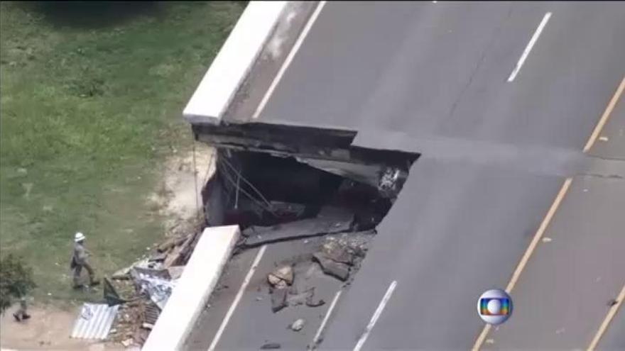 Un viaducto se derrumba en Brasilia sin dejar heridos