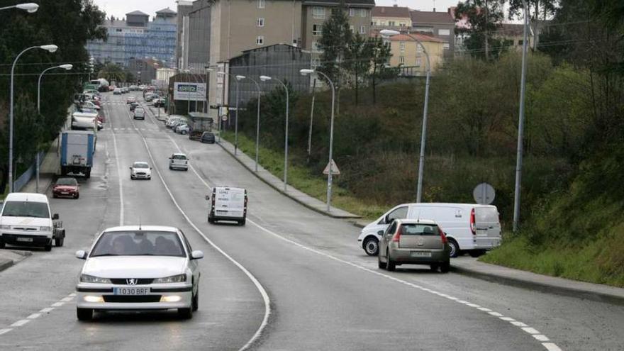 Bogaris proyecta desarrollar 37.465 m2 sitos a la entrada a A Estrada desde Pontevedra. // Bernabé / V. Espiño