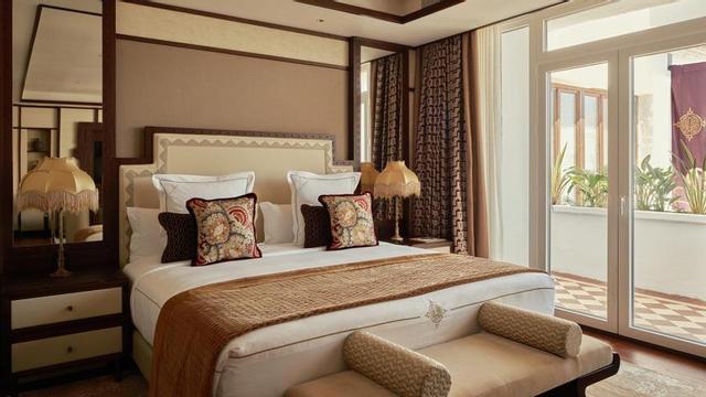El dormitorio de la estancia privada que ofrece el hotel Puente Romano durante todo el año.