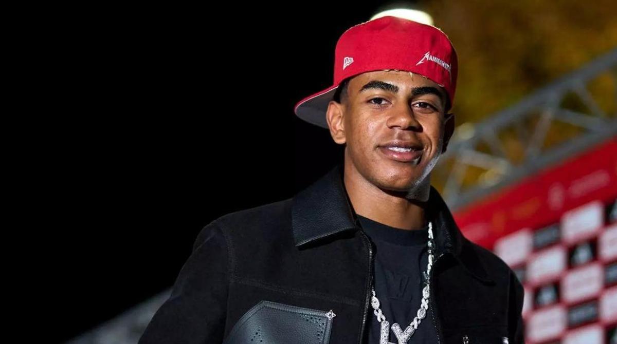 Lamine Yamal, a su llegada este lunes a Las Rozas tras ser convocado por Luis de la Fuente