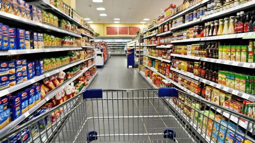 Supermercados que abren este Jueves y Viernes Santo en Málaga: horarios de Mercadona, Lidl, Carrefour, Dia y Aldi