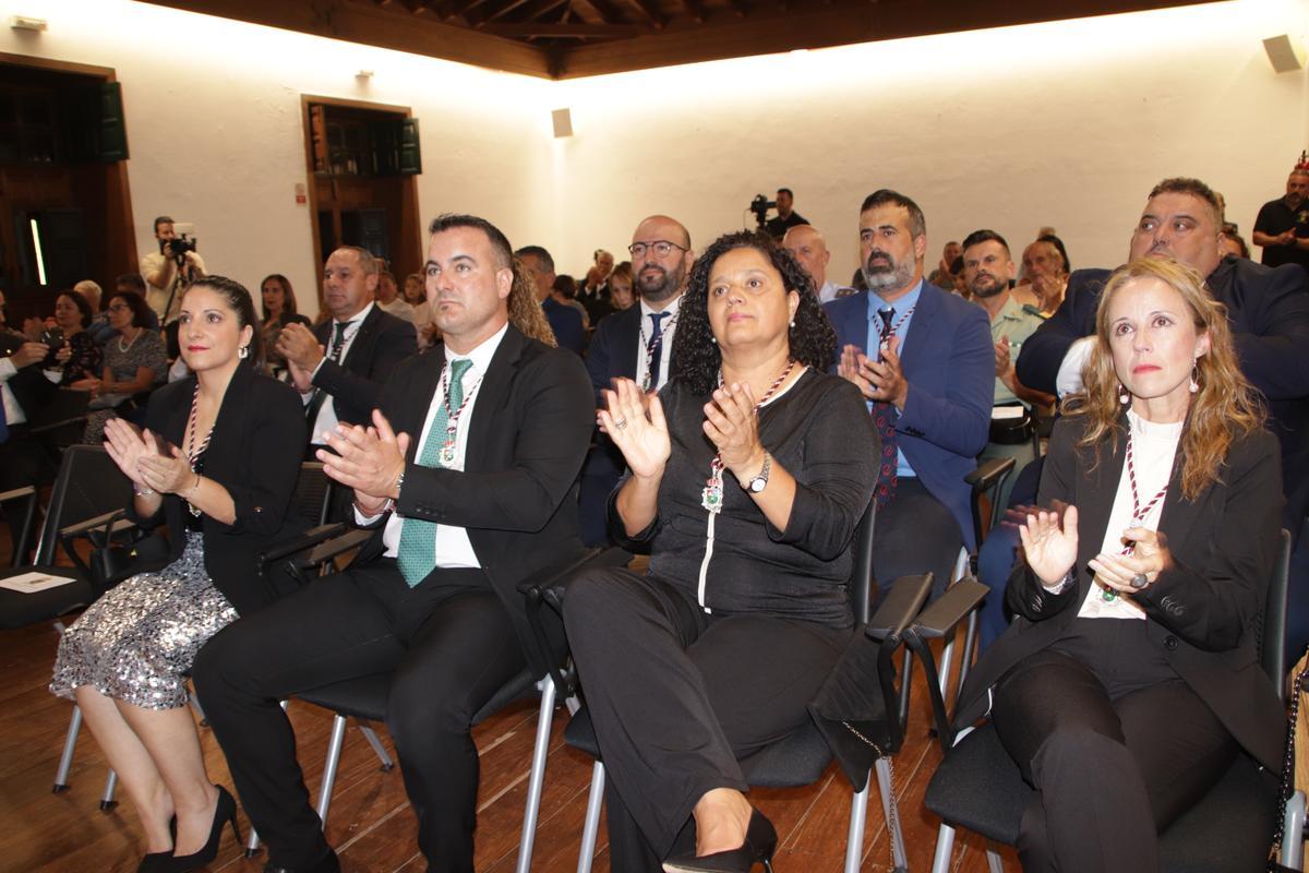 Momento del acto de reconocimiento al periodista deportivo Pascual Calabuig como Hijo Adoptivo de Yaiza a título póstumo