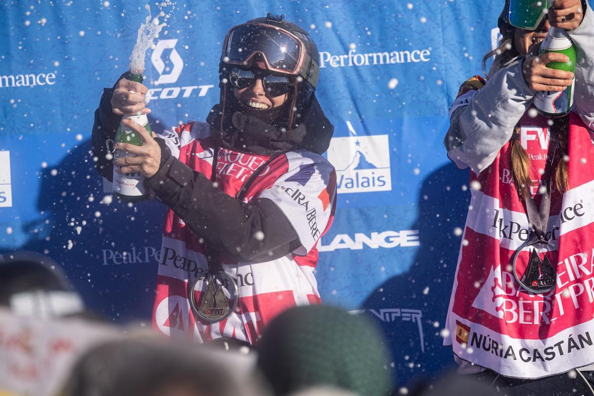 Núria Castán tras proclamarse subcampeona del mundo de Freeride.