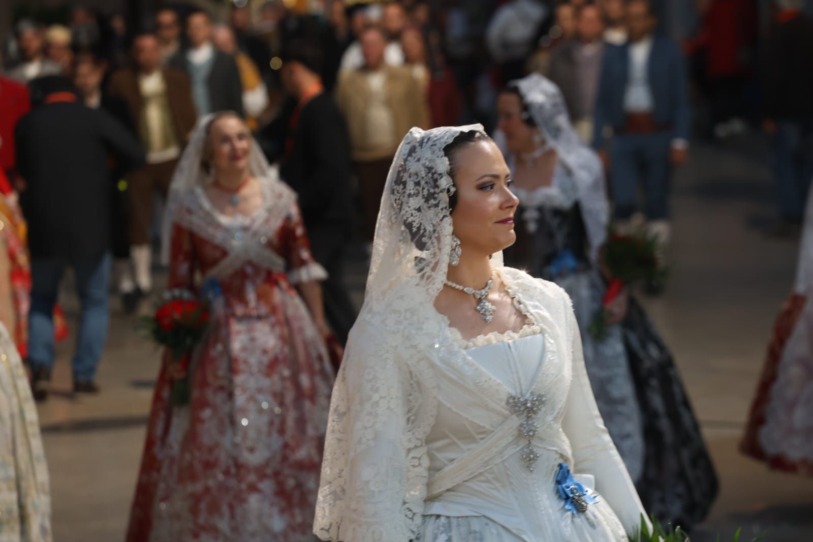 Búscate en la llegada a la plaza de la Virgen