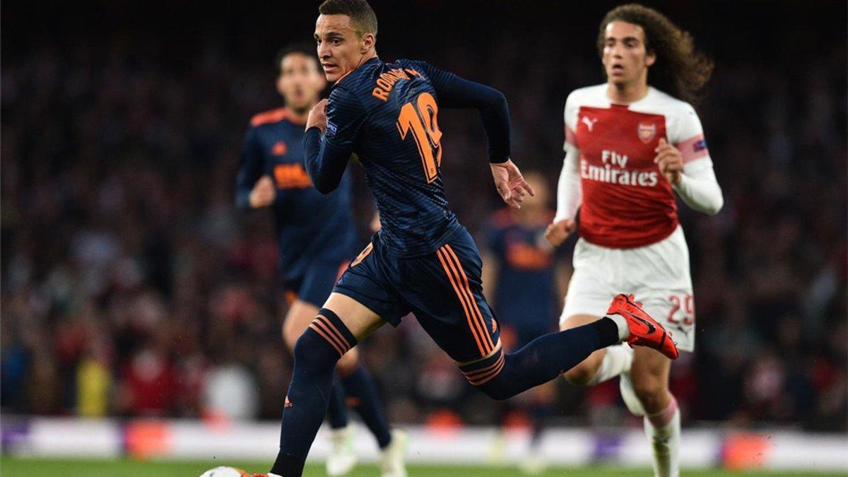 Rodrigo, durante el Arsenal-Valencia de las semifinales de la Europa League 2018/19