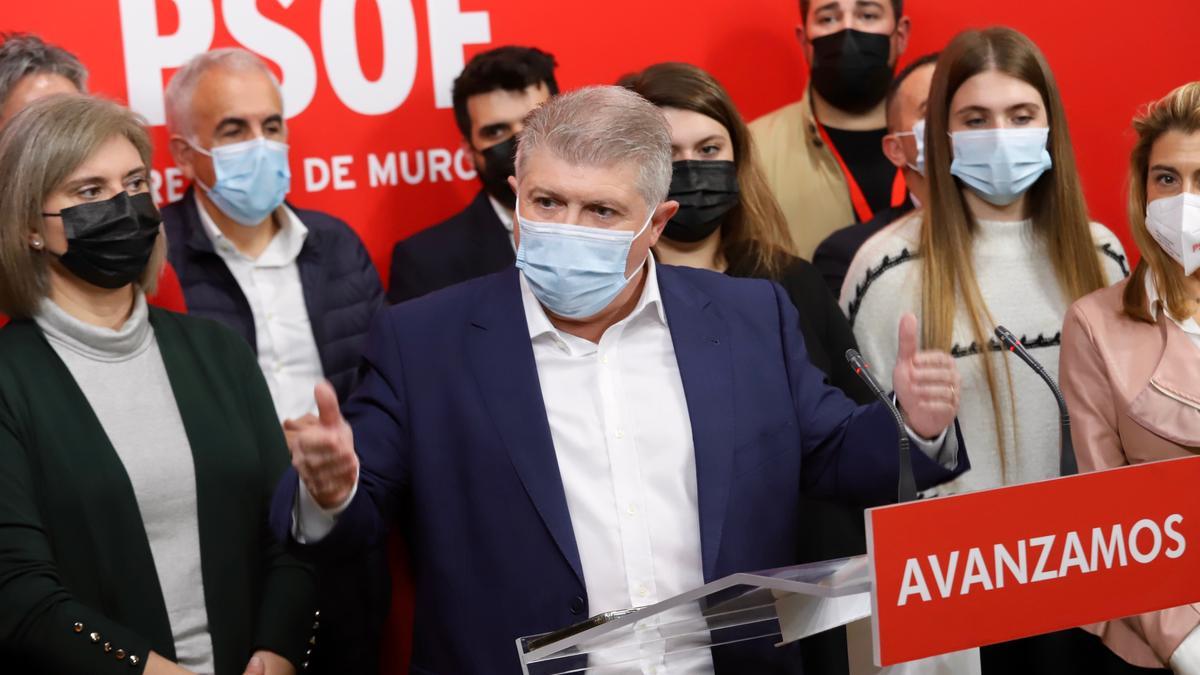 José Vélez tras ser elegido nuevo secretario general del PSRM-PSOE.