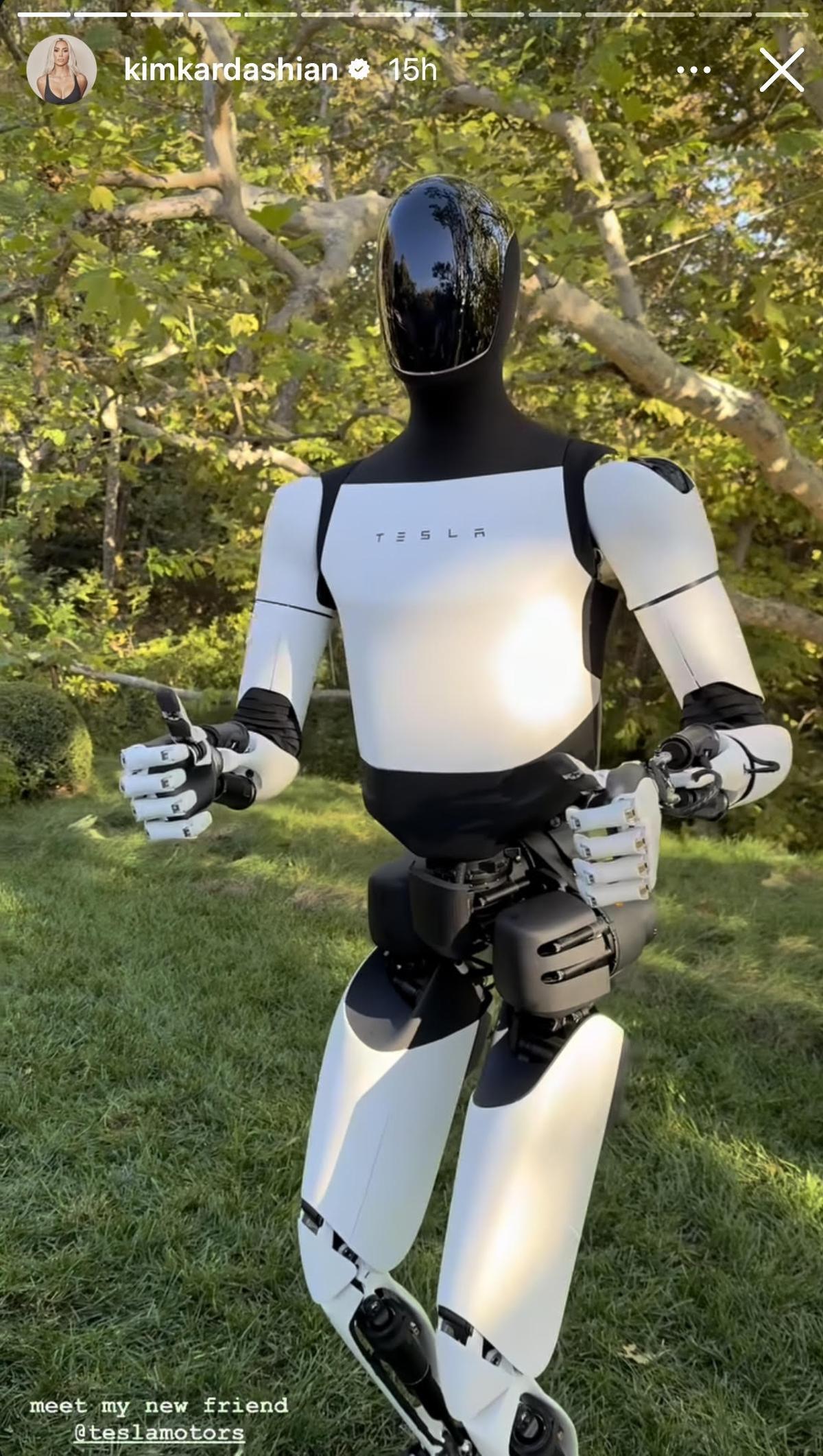 Optimus Bot a través de las historias de Instagram de Kim Kardashian