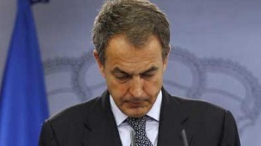 Zapatero: &quot;Es para proyectar certidumbre política y económica&quot;