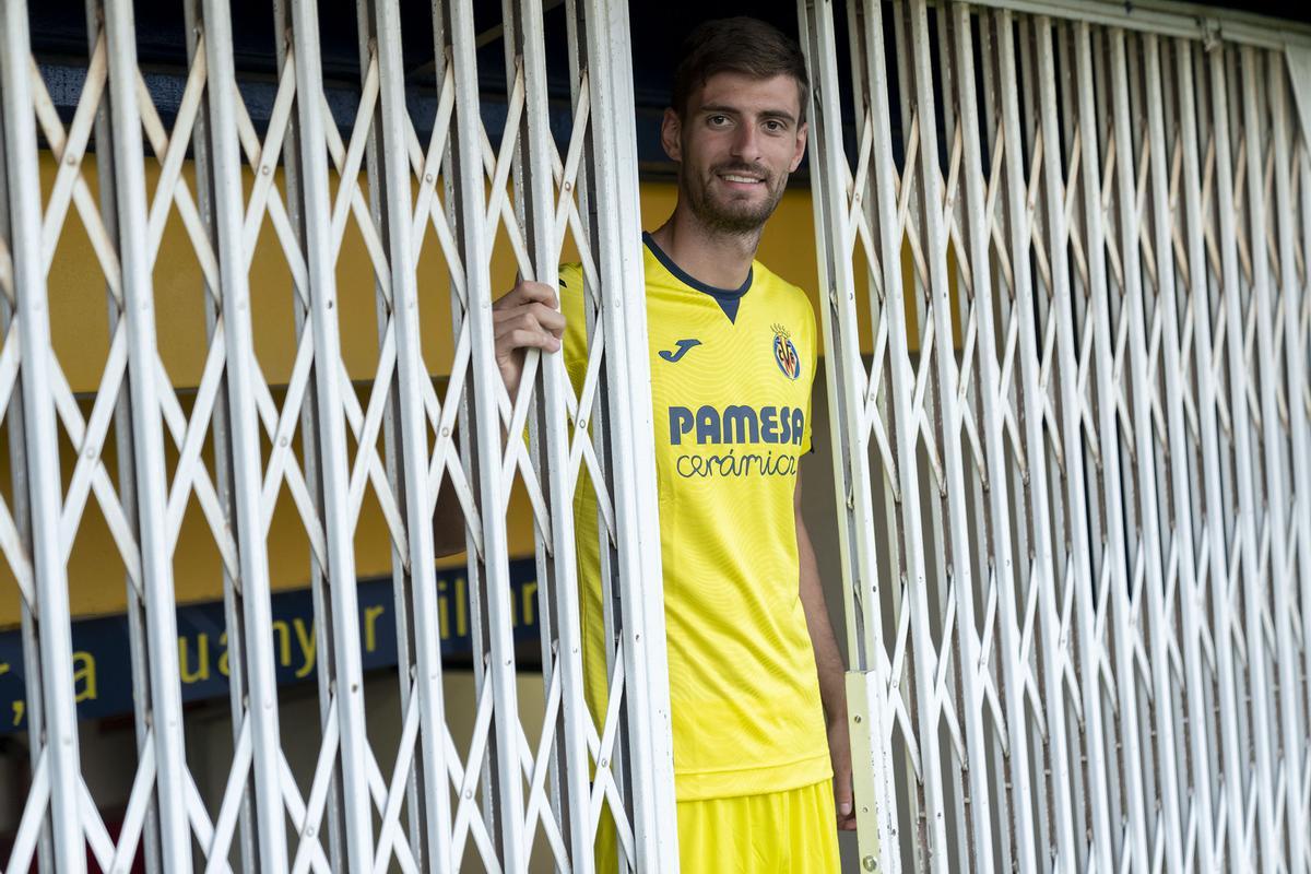 Imagen de Gabbia ya con la camiseta del Villarreal CF que defenderá esta campaña.