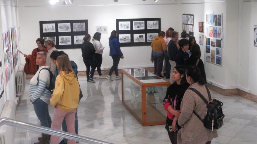 El alumnado de Arte del instituto Estellés de Burjassot estrena una exposición de “piezas valientes”