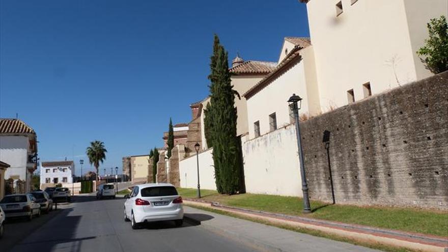 El Ayuntamiento instala alumbrado más eficiente en 85 calles del centro