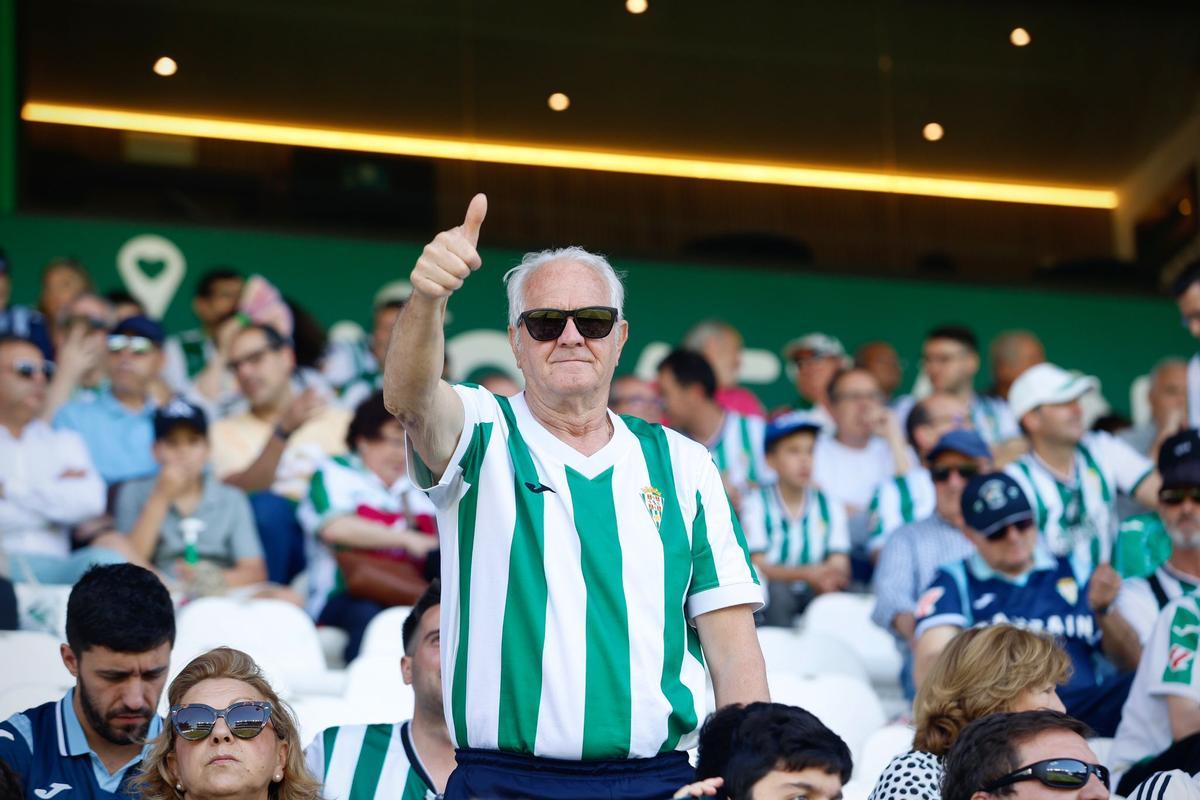 Córdoba CF-Sporting de Gijón | Las imágenes de la afición en El Arcángel