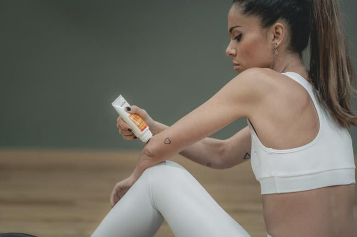 Marta Escalante y Roll-on Aromalgic de Pranarom