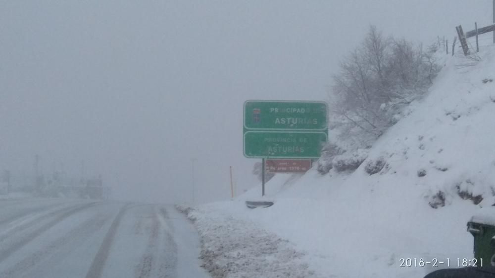 Temporal de nieve en el Puerto de Pajares