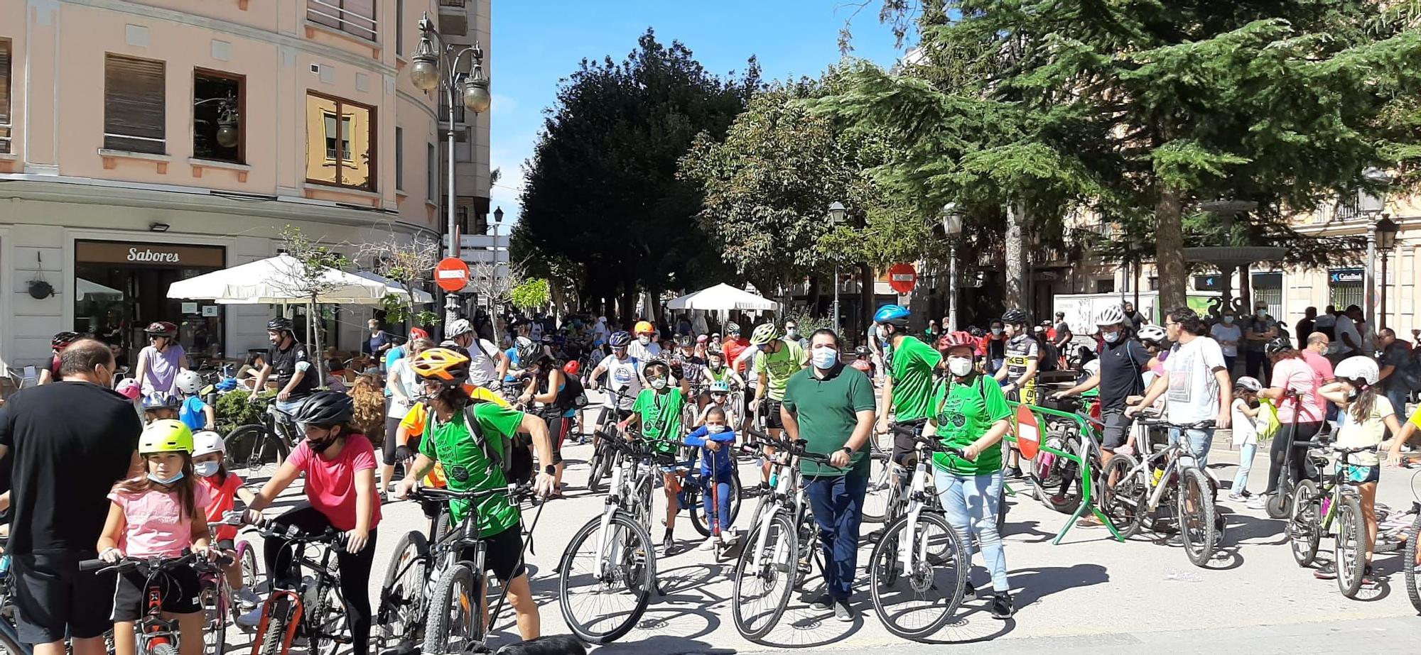 Más de 200 personas participan en las jornadas de Movilidad Sostenible de Requena