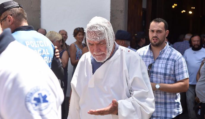 San Bartolomé cae en Tunte y el cura acaba herido.