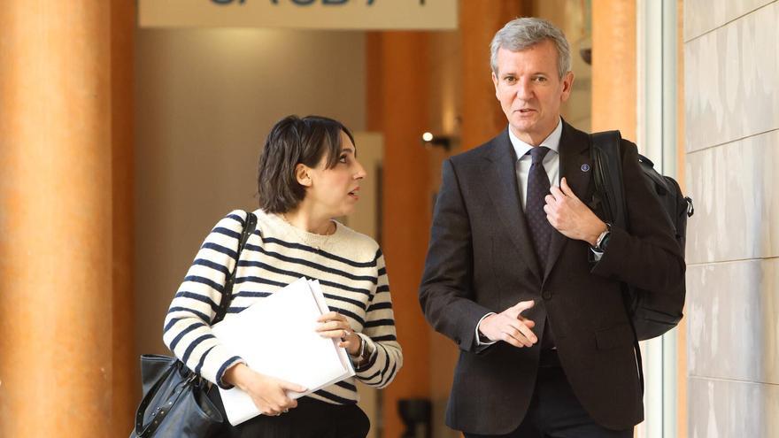 Lorenzana y Rueda a su llegada al Consello, en San Caetano