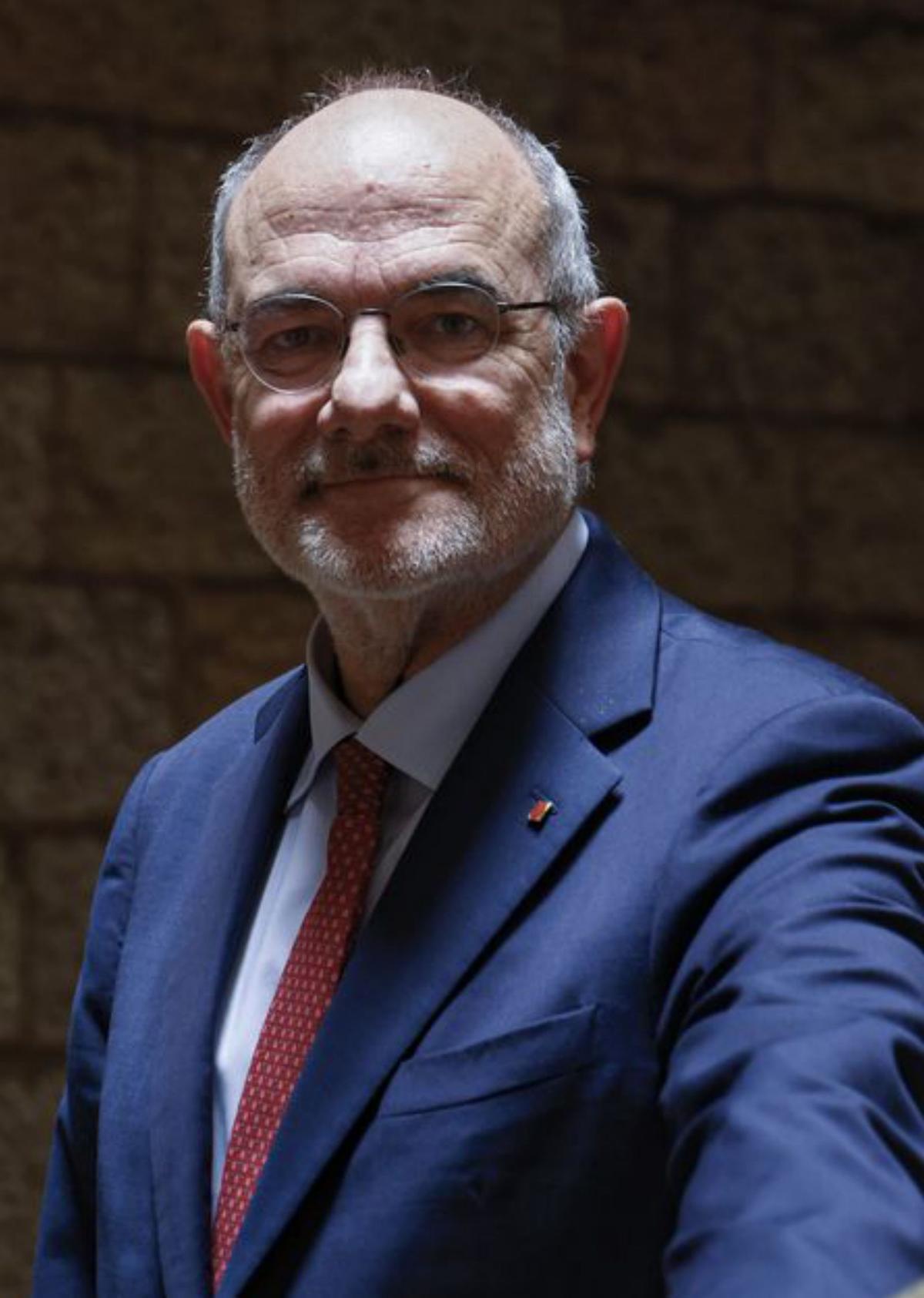 Catalunya tindrà un cos de funcionaris de política exterior Catalunya tindrà un cos de funcionaris de política exterior