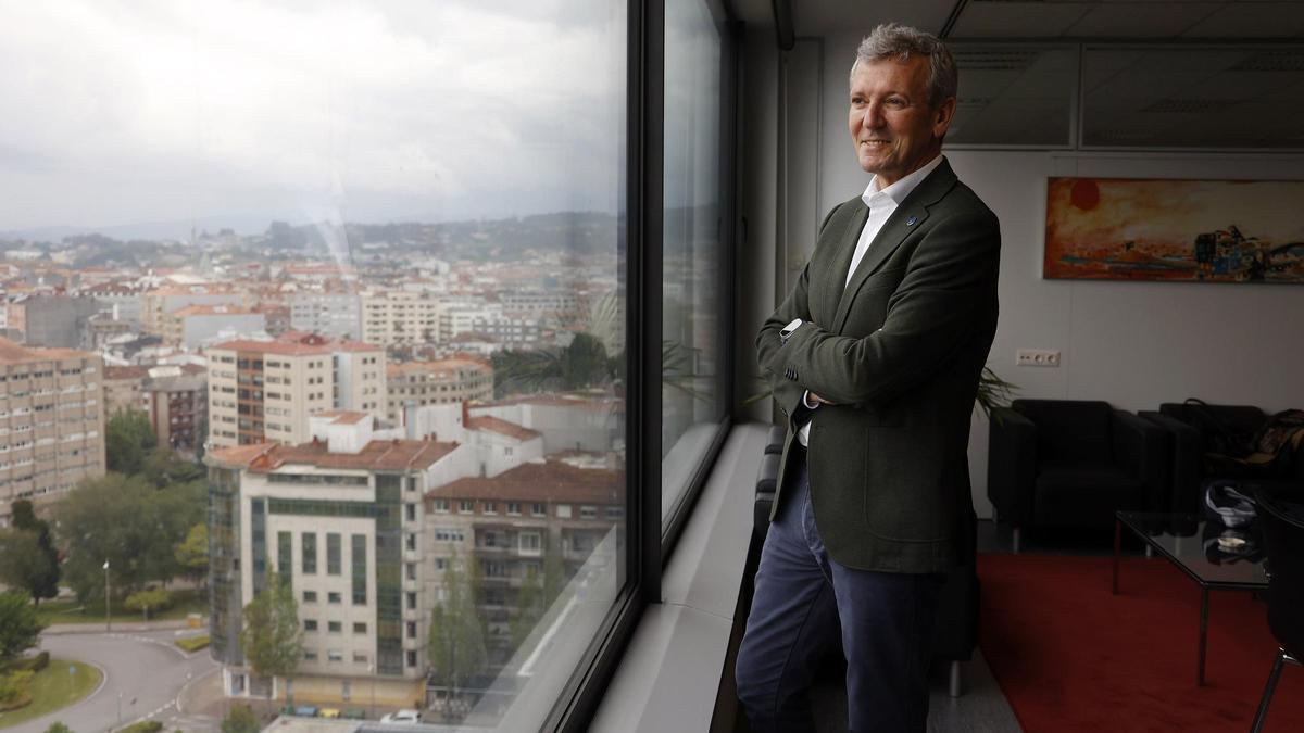 Pontevedra. Alfonso Rueda, presidente del Xunta de Galicia en el edificio de la Delegación de la Xunta en Pontevedra.
