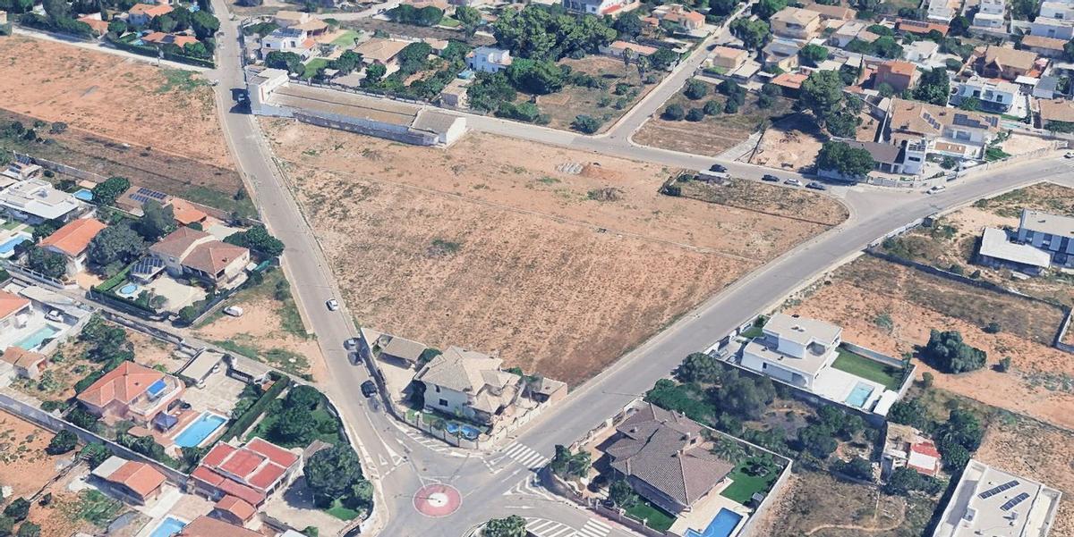 Imagen aérea del triángulo que una primera Agrupación de Interés Urbanístico pretende desarrollar en la zona residencial del Madrigal.