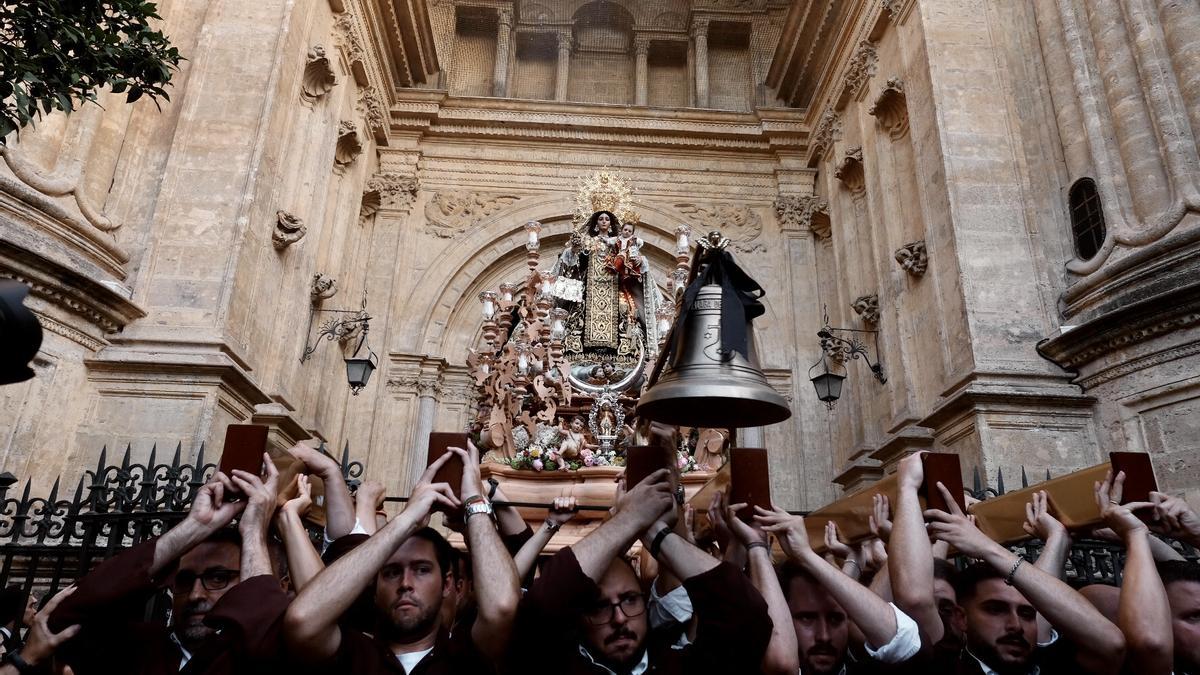 Procesión de la Virgen del Carmen Coronada de El Perchel