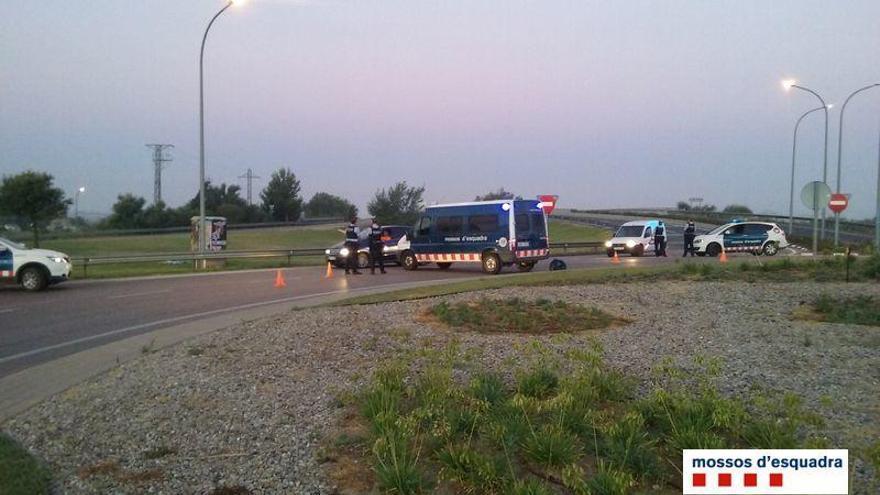 El dispositiu es va fer a  peu de carretera.