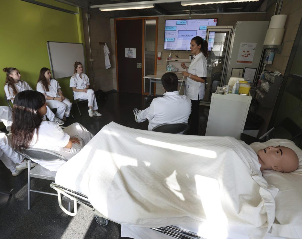 Catalunya crearà 700 noves places de Medicina en cinc anys