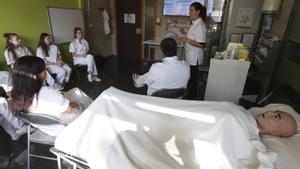 Catalunya crearà 700 noves places de Medicina en cinc anys