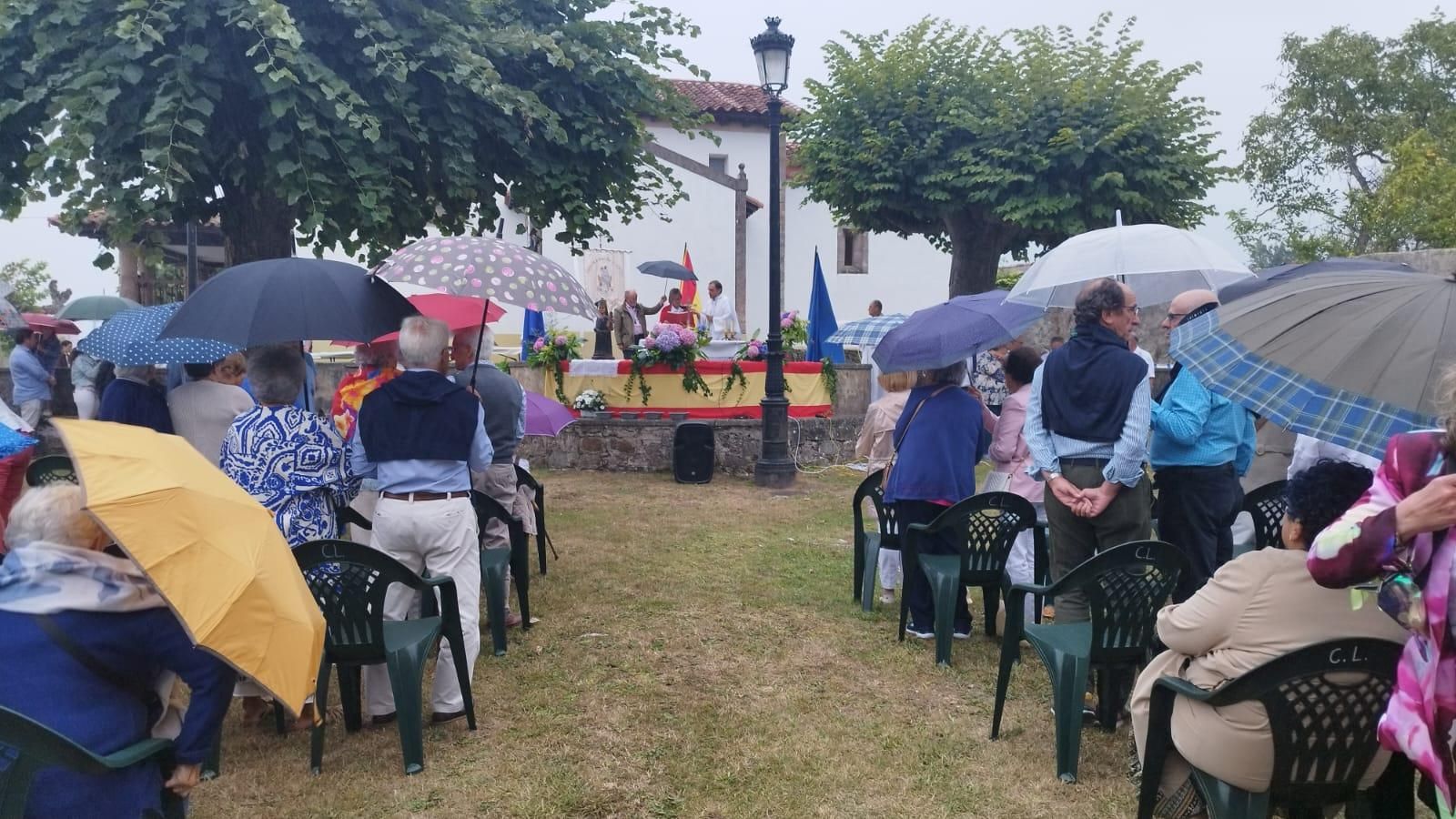 La Cofradía de Loreto celebra su fiesta del Bollu