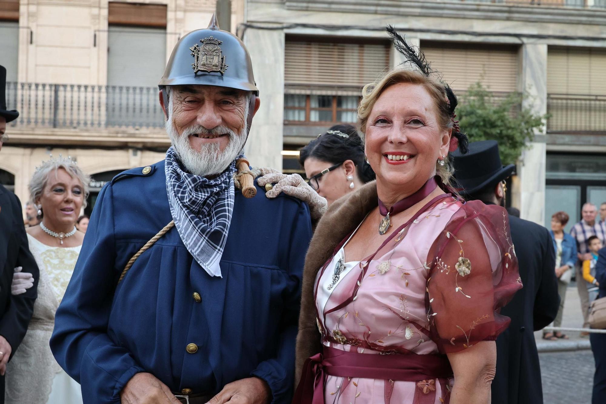 Inicio de la Feria Modernista de Alcoy 2025