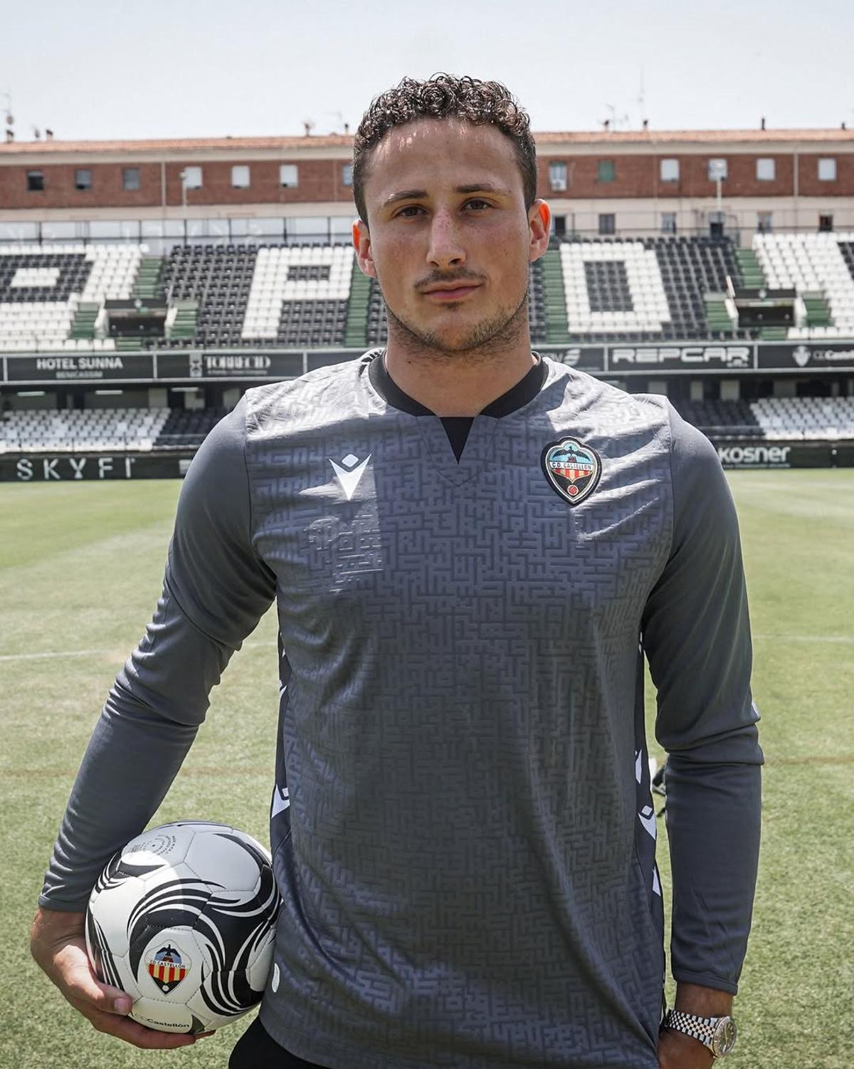 Romain Matthys, nuevo portero del Castellón, en el SkyFi Castalia.