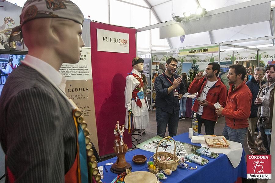 FOTOGALERÍA / La vuelta a la provincia en la Feria de los municipios